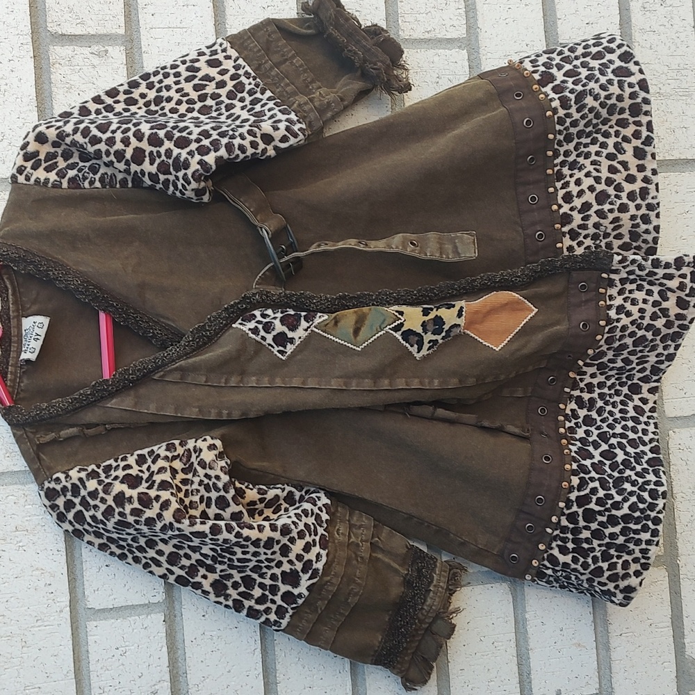 Leopard wrap jacket 🧥 - Picture 5 of 10